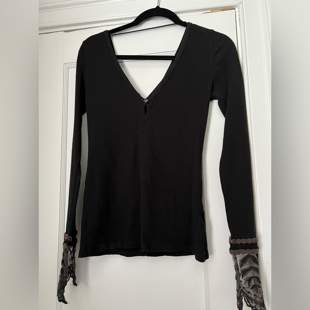Free People thermal shirt with lace details size Medium